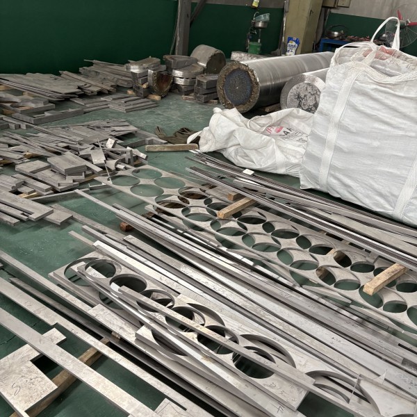 鈦異形件鋯異形件水切割激光切割異形件加工定制鋯板異形件切割圖2