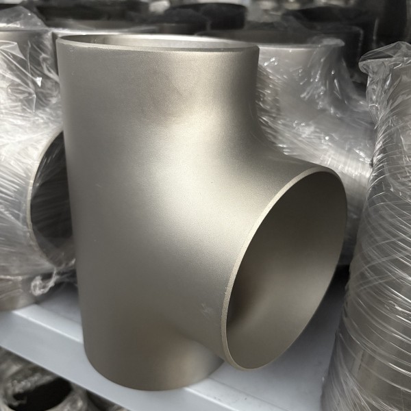 鈦管件鈦翻邊鈦三通鈦彎頭45度90度彎頭現(xiàn)貨供應(yīng),陜西嘉信鈦鋯科技有限公司圖3