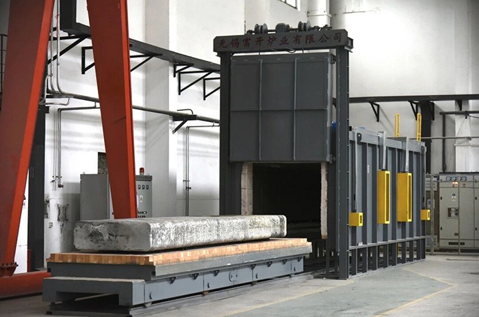 宝钛集团宽厚板公司镁合金熔铸产线首次热负荷试车成功