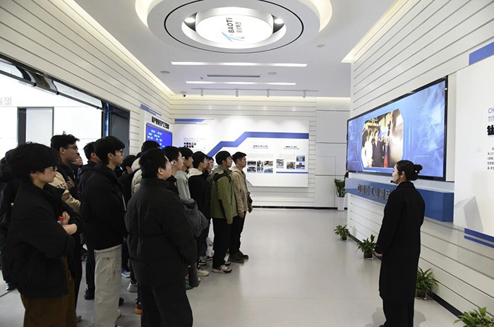 哈尔滨工业大学善义班来宝钛集团研学