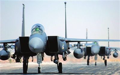 鈦在軍事領(lǐng)域的用途有飛機、軍艦、武器、導(dǎo)彈等。鈦在軍事領(lǐng)域最主要消費還是集中在軍用飛機上