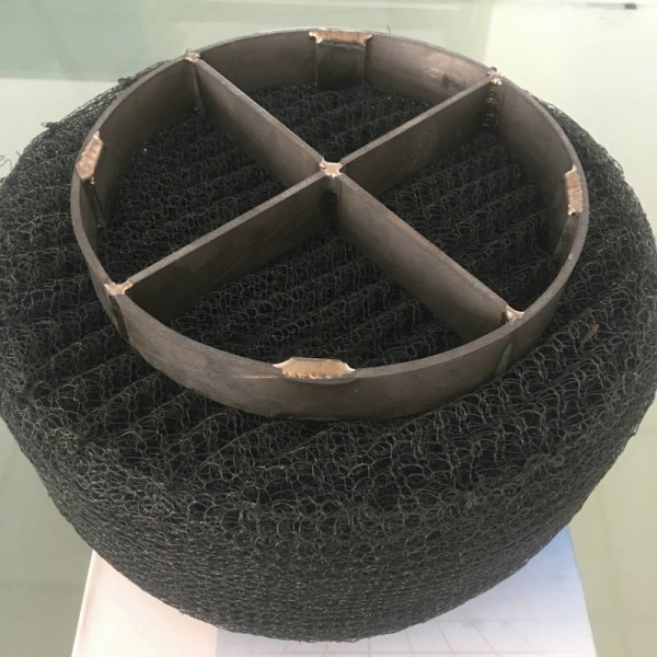 TA10鈦絲網除沫器 帶格柵TA10汽液分離鈦絲網除霧器圖2