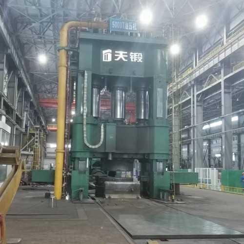 钛锆锻造